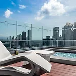 QuartierHomeSuites Modern Condo